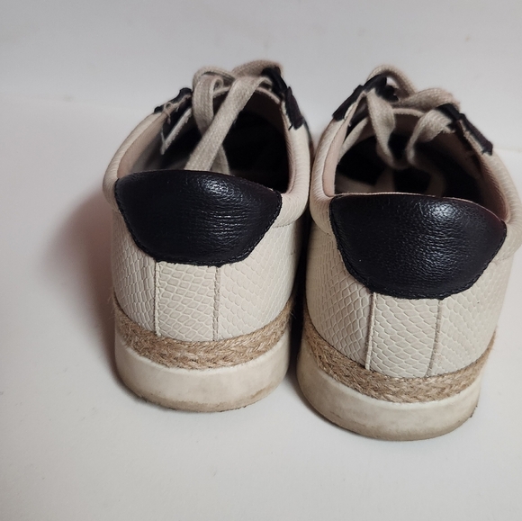 Crown Vintage Black and White Sneakers with Embellished Toe - Picture 2 of 5